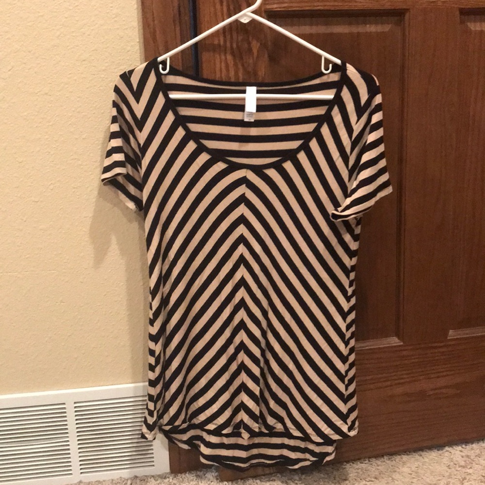 LulaRoe Classic T